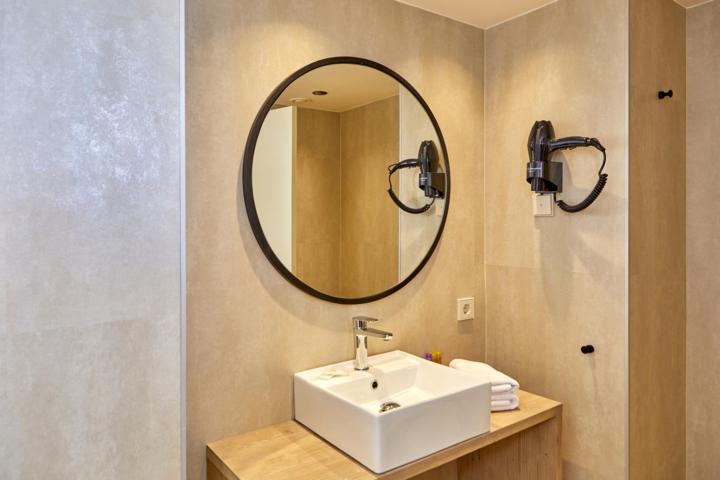 Doppelzimmer mit Privater Terrasse & Jacuzzi - 2 Erwachsene